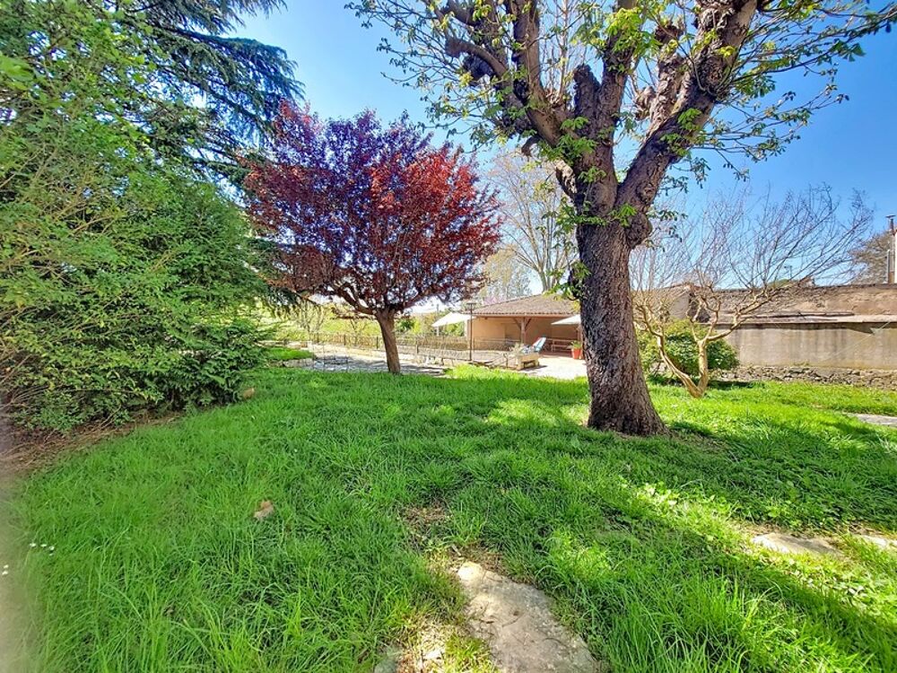 Maison 9 pièces 215 m² · à Condom · 215 m² · 185 000 €