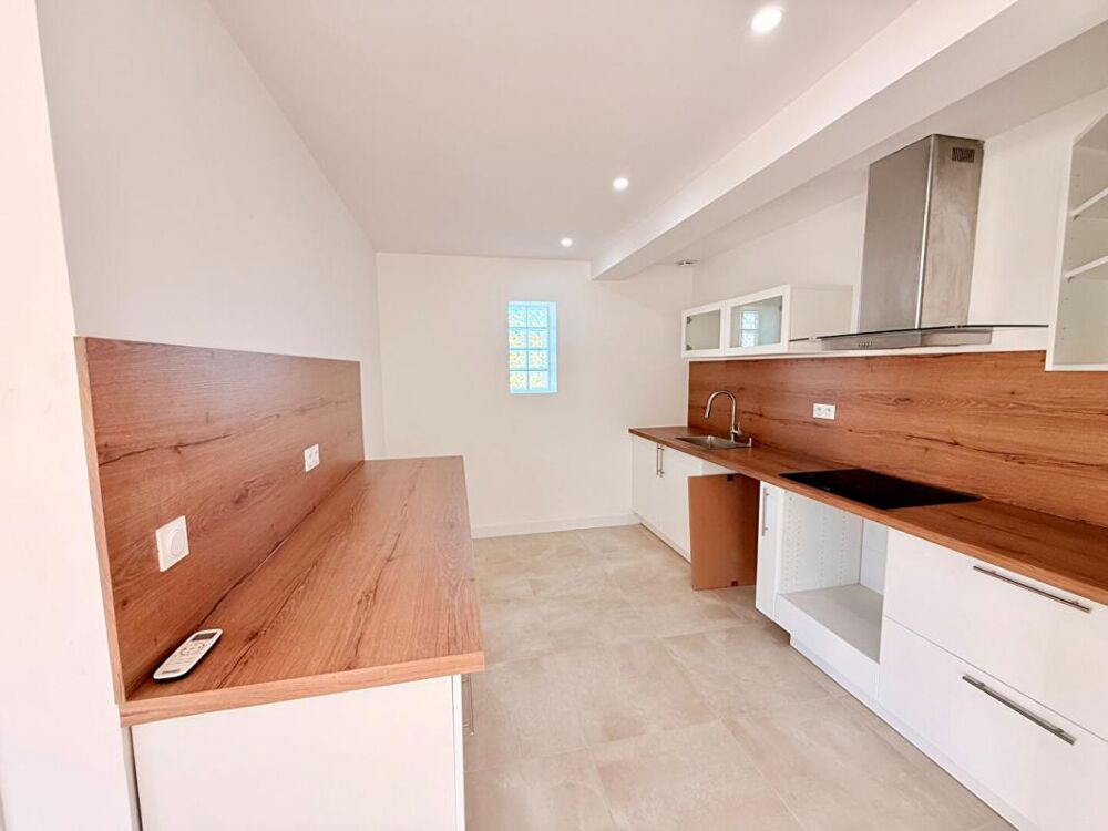 Vente Maison Maison à Sens, 6 pièces 100 m2 de plain-pied rénovée, 4 chambres, DPE B Sens
