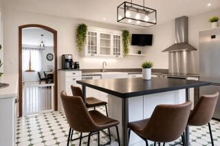 Vente Propriété/Château Maison de 6 pièces de 210 m² à Le Bouchage Le bouchage