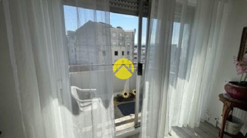 Appartement 4 pièces 79 m² · à Bourges · 79 m² · 118 000 €