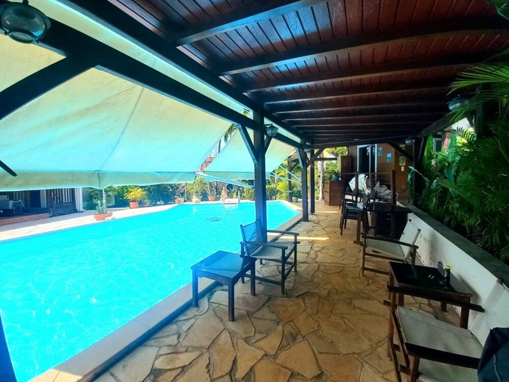 � vendre  Villa Baie-Mahault (97122)