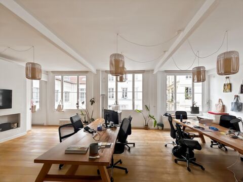   Bureau type loft sur cour 