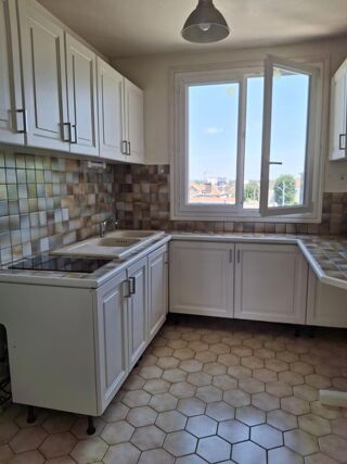  Appartement � louer 4 pi�ces 65 m�