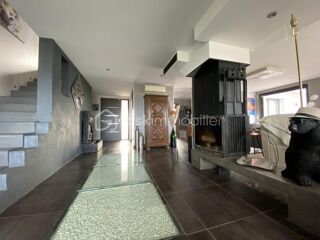  Maison  vendre 8 pices 260 m