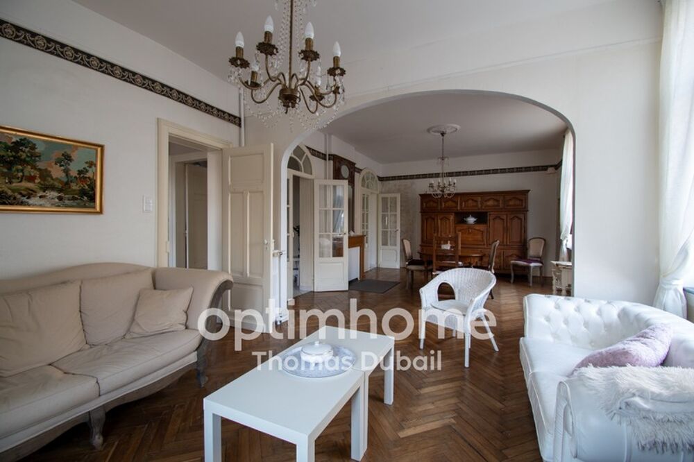 Maison de caractère 184 m²  Beaux volumes et fort potentiel proche centre-ville