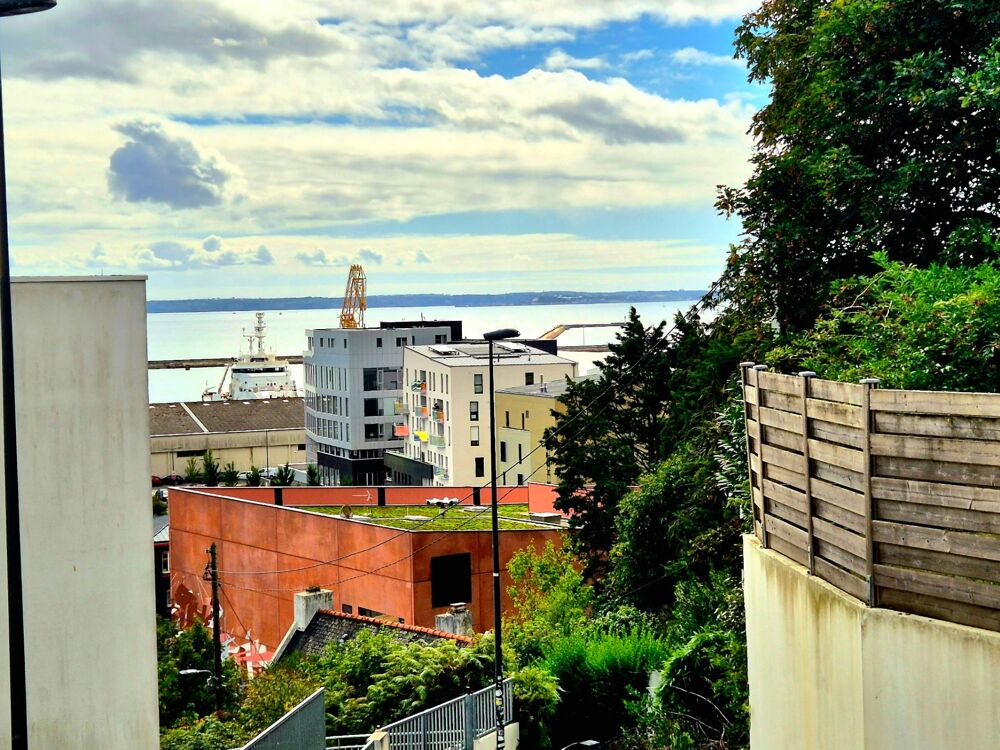 Maison T2 en pierre avec vue sur le port de commerce BREST