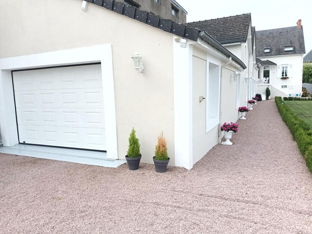 Vente Maison Maison de qualité avec piscine, studio indépendant et dépendances Varennes sur allier
