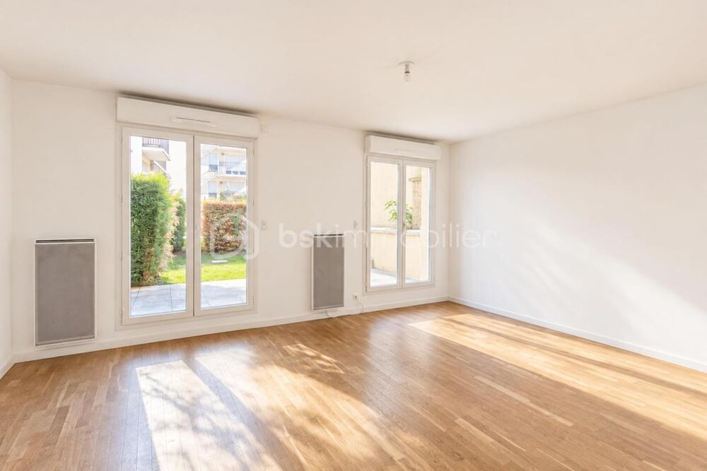 Appartement 2/3 pièces de 62,10 m² avec terrasse, jardin et parking
