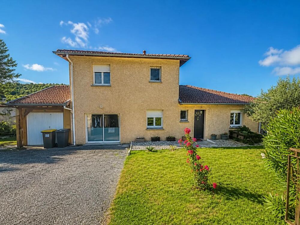 Maison de 6 pièces de 128 m² à Saint-Savin