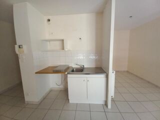  Appartement à louer 1 pièce 33 m²