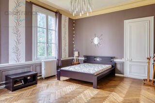  Maison  vendre 12 pices 442 m