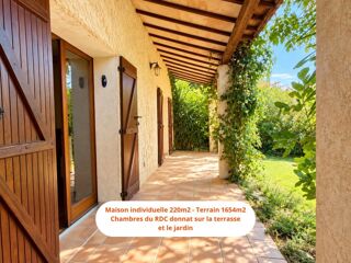  Maison à vendre 6 pièces 220 m²