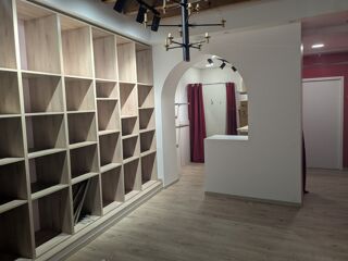  Immeuble � vendre 4 pi�ces 230 m�