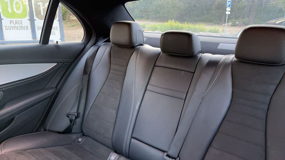 Classe E 300 de 306 EQ Power 9G-Tronic AMG Line - Entretien construct 2022 occasion 06560 Valbonne