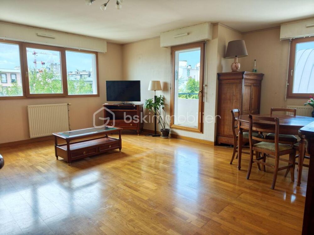 Duplex 75 m²  Garage, cave, ascenseur et chambre vue sur rade