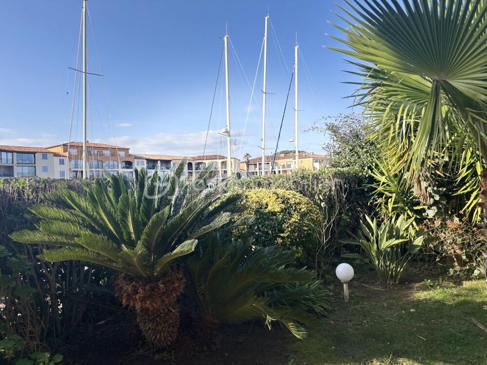 PORT COGOLIN - APPARTEMENT DE STANDING AVEC JARDIN PRIVATIF ET ACCÈS MARINA