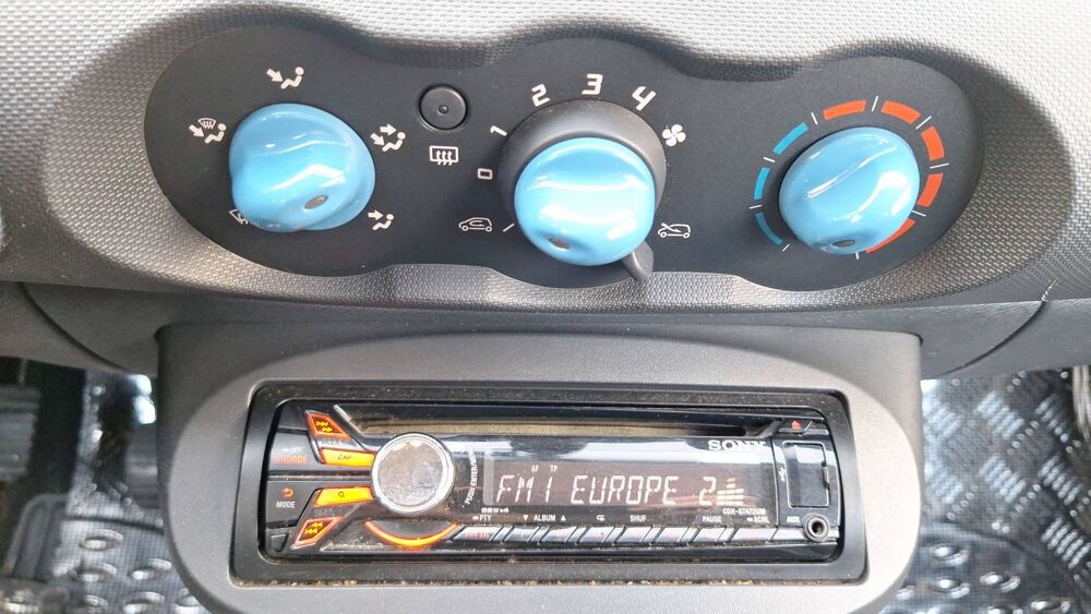 Twingo II 1.2 75 Purple 2013 occasion 54700 Pont A Mousson