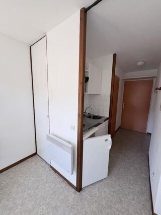  Appartement à louer 1 pièce 18 m²