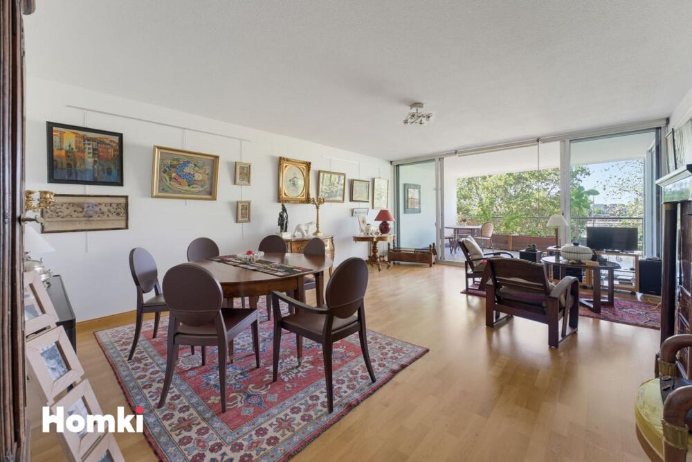 Vaste appartement T4 avec vue sur la Garonne et Bordeaux