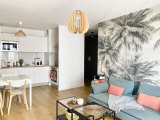 Vente Appartement T3 de standing meublé avec grand balcon, parking et matériaux de qualité ? à deux pas des Quais de Bordeaux Bordeaux