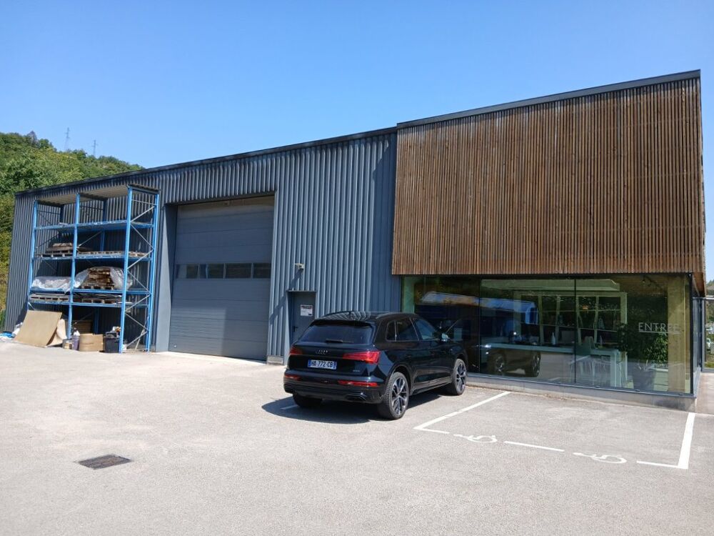   A vendre - bâtiment d'activité 