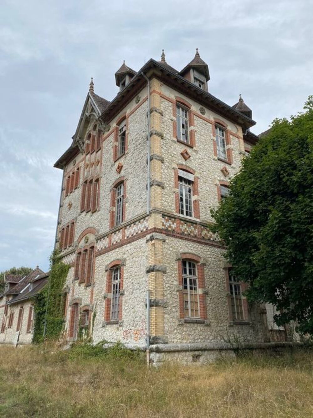 à vendre  Propriété/château Tours (37000)