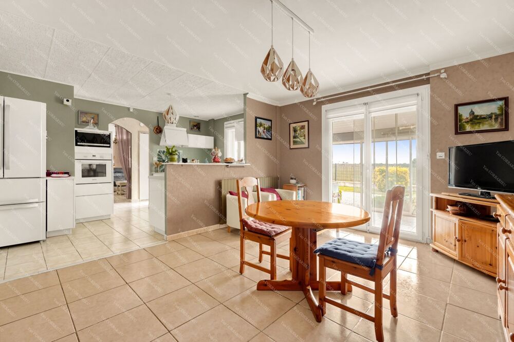 Vente Maison Maison familiale de plain-pied avec véranda, garage et piscine Saint hilaire