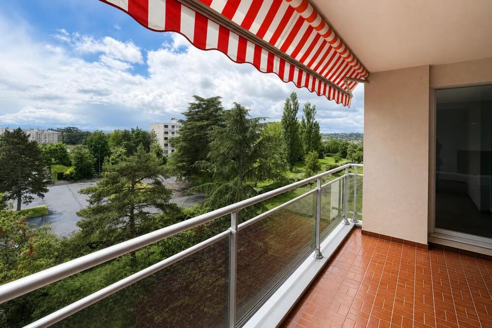 Appartement lumineux de 5 pièces à Caluire-et-Cuire