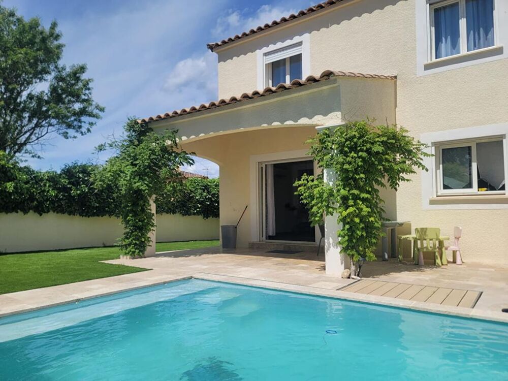 Villa 6 pièce(s) 155 m2 4 chambres + STUDIO