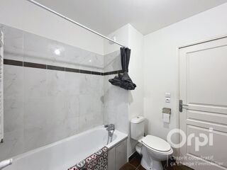  Appartement à louer 2 pièces 37 m²