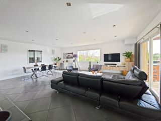  Maison  vendre 7 pices 195 m