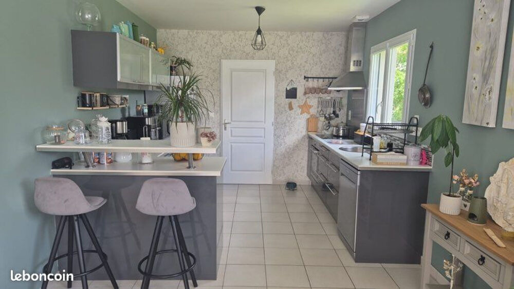 Vente Maison MONTVILLE - Belle maison familiale de 4 chambres avec jardin Montville