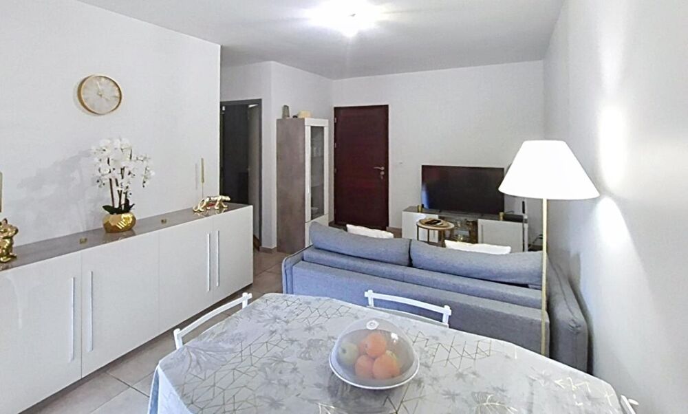 Vente Appartement Route des plages Appartement 2 pièce(s) 40 m2+Logia14 m2 Remire montjoly