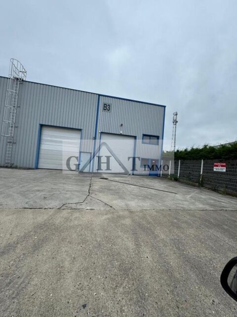 ENTREPOT BUREAUX 440M2 A VENDRE SANTENY 750000 94440 Santeny