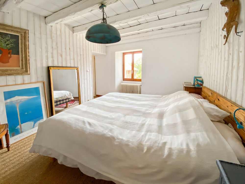 � vendre  Maison Grilly (01220)