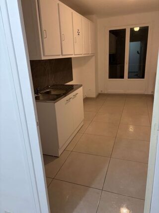  Appartement à louer 2 pièces 60 m²