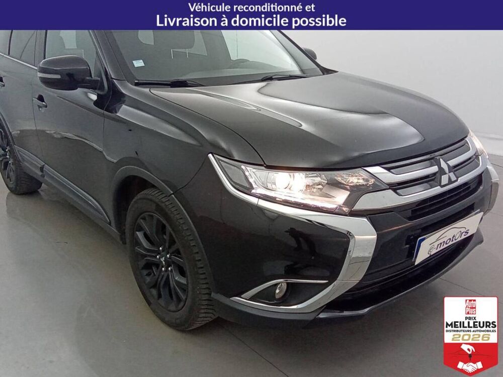 Outlander DI-D 150 4WD Black Collection +Toit 2018 occasion 10150 Lavau