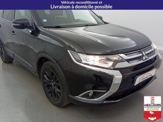 Outlander DI-D 150 4WD Black Collection +Toit 2018 occasion 10150 Lavau