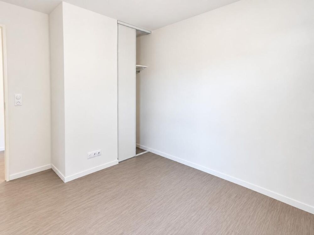 T2 avec parking et terrasse à DEVILLE-LES-ROUEN