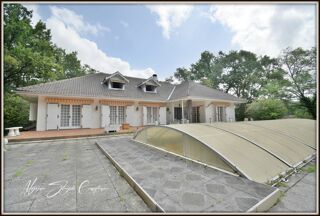  Propriété/château à vendre 8 pièces 231 m²