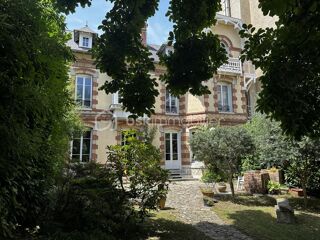  Maison à vendre 11 pièces 272 m²