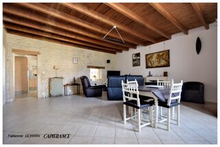 Vente Maison Maison à vendre 6 pièces TRIZAY (17) MAISON EN PIERRE ENTIEREMENT RENOVEE, BEAUX VOLUMES, 3 CHAMBRES, GARAGE, APPENTIS, ABRIS DE Trizay