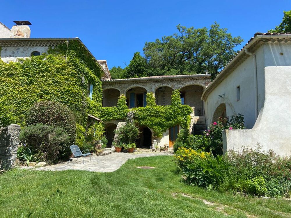 Maison + 3 gîtes 11 pièces 330 m2