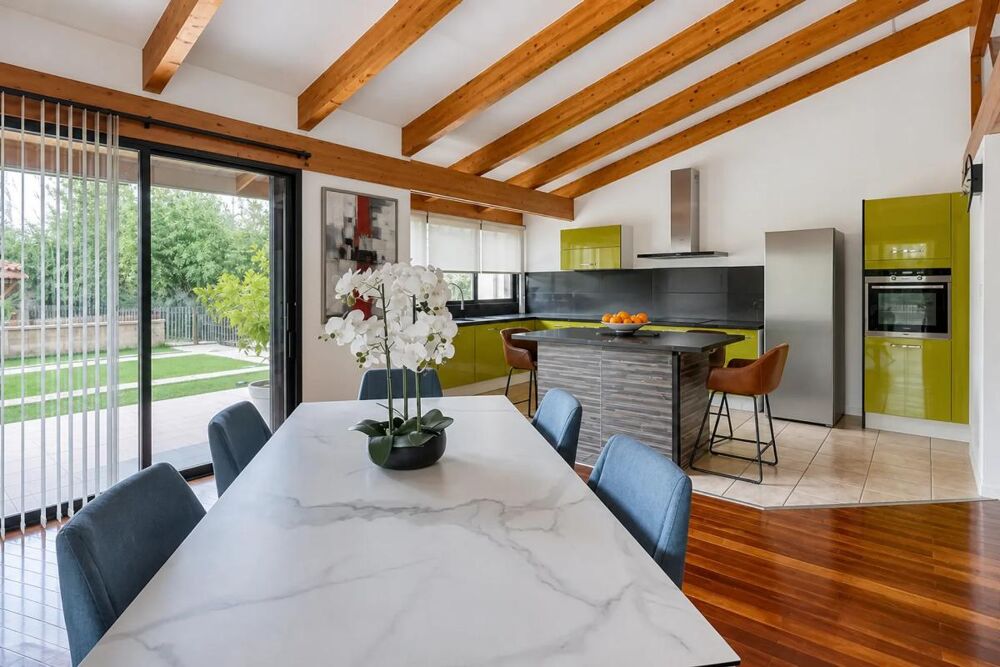 Vente Maison Grande maison avec piscine et jardin arboré à Aubagne Aubagne