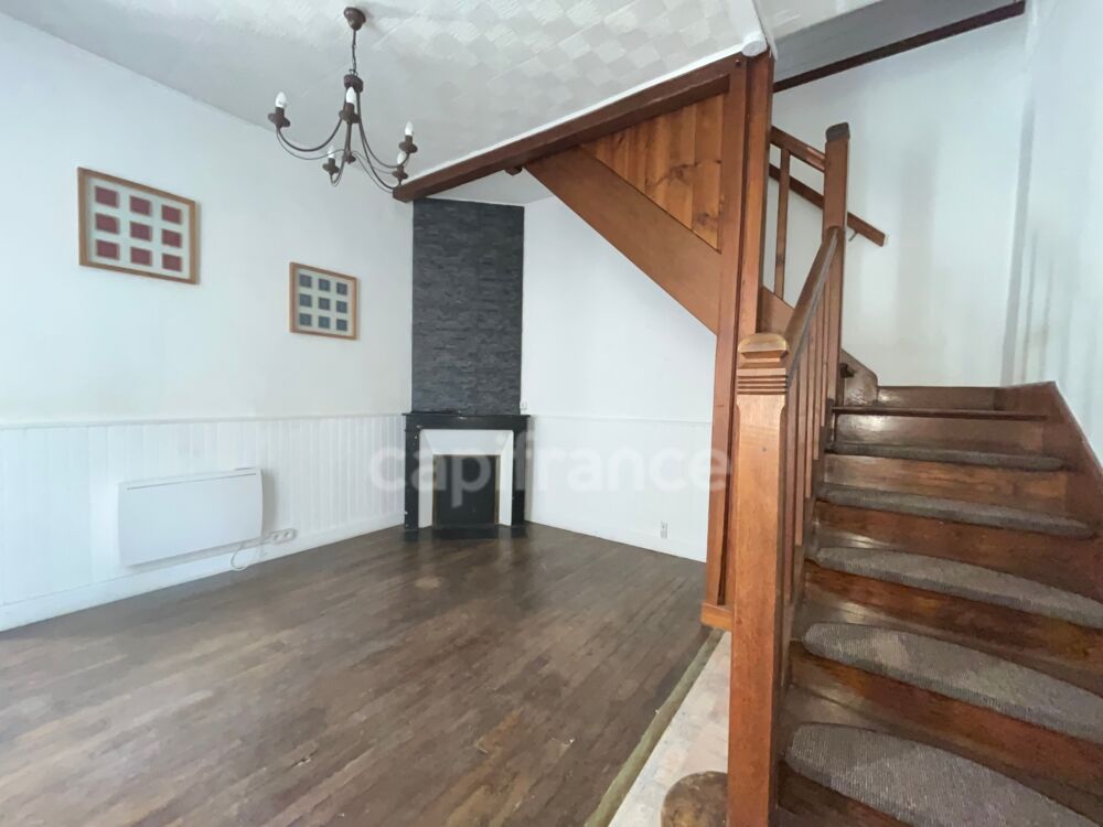 Maison de ville de caractère au coeur de CHÂTEAU RENARD (45) - 4 pièces - idéal primo accédant ou investisseur ou activité profe