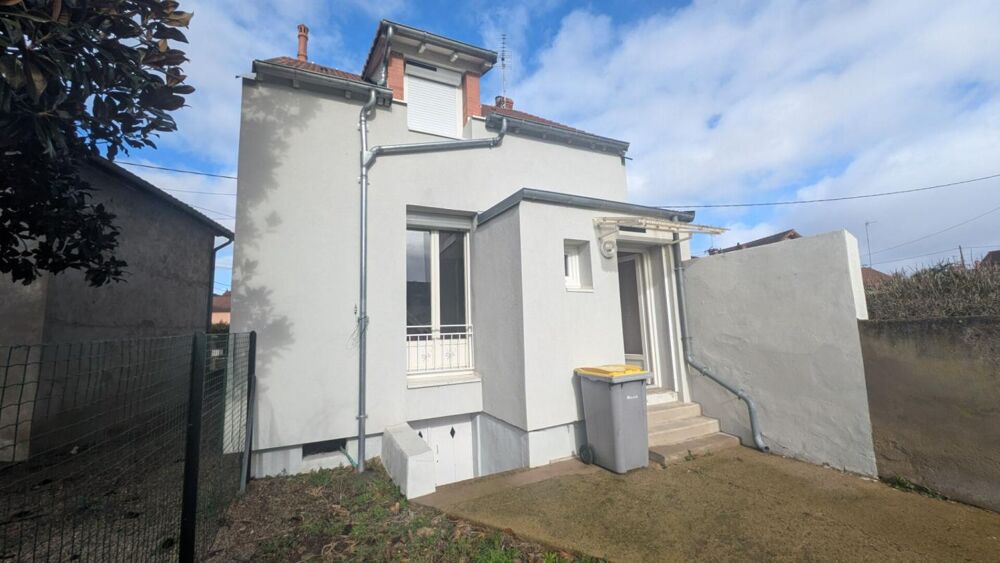 Maison de ville avec jardin et cave sur Varennes Sur Allier