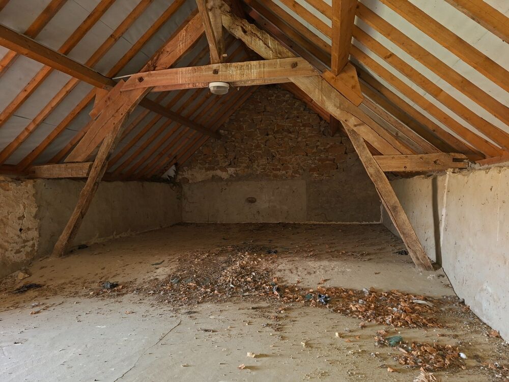 Vente Maison Longère au milieu de champs, Proche Saint Léonard des Bois, 1500 à 7000 m2 terrain sans supp prix, combles aménageables Saint leonard des bois