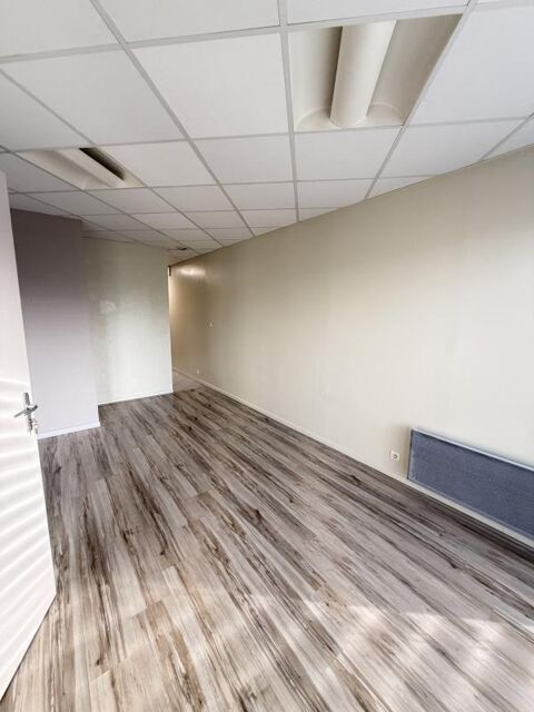   La Primaube - Place de l'Etoile, local commercial ou professionnel de 44 m² 