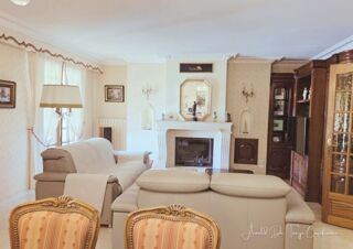  Maison � vendre 10 pi�ces 262 m�