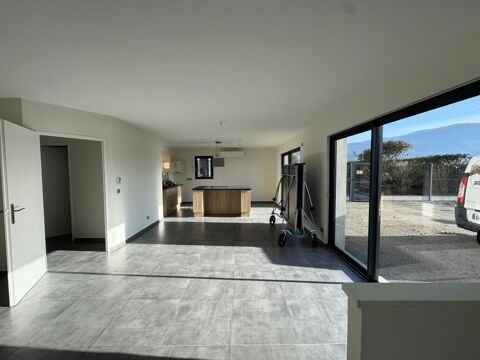 Bien Commercial &Agrave; Louer 1050 38160 Saint sauveur